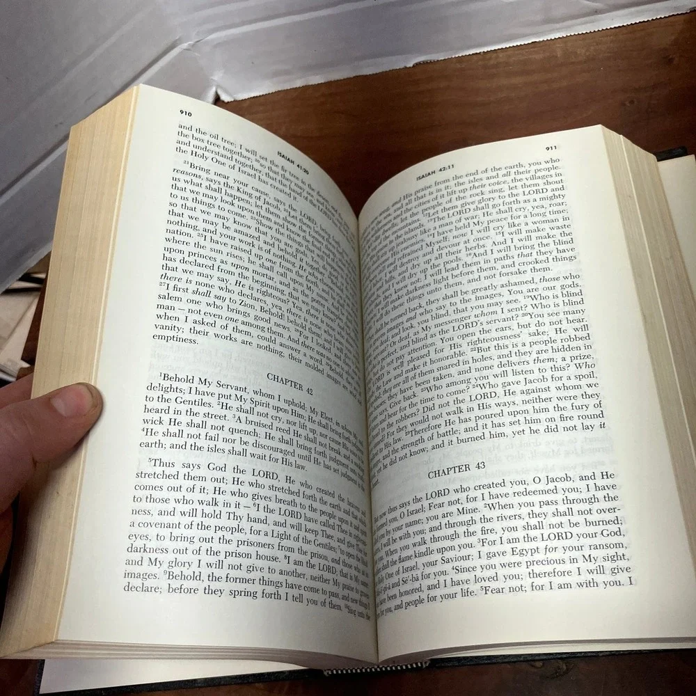 Modern King James Version Holy Bible Jay P. Green 1962 First Edition Illustrated